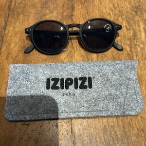 Izipizi sunglasses